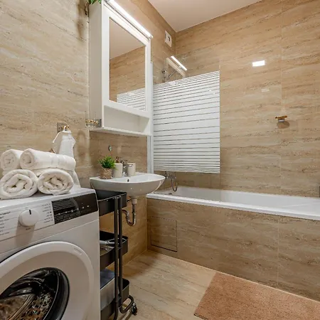 Centrum 60m2 4 Beds Košice