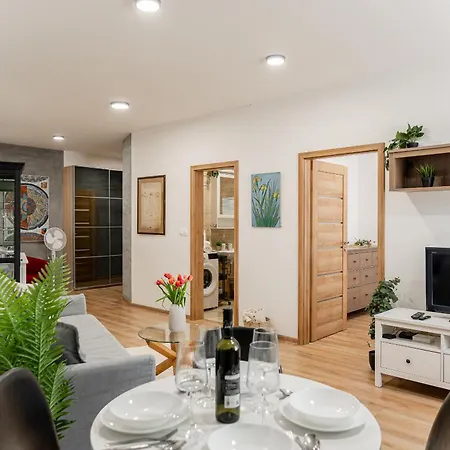 Lejlighed Centrum 60m2 4 Beds *
